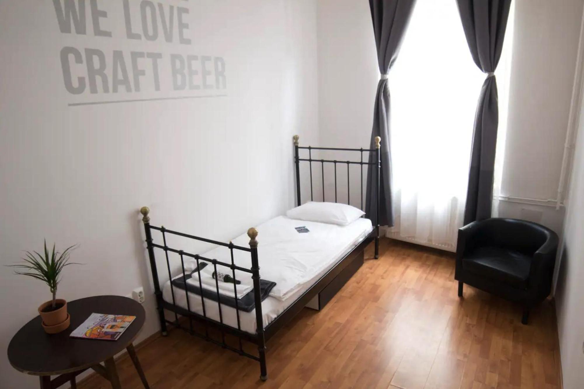 Bed'N'Beer Apartment Budapest Bagian luar foto